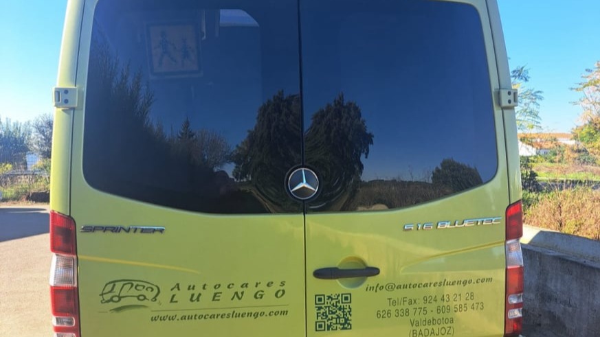 Mercedes Benz Sprinter 519 - 19 asientos