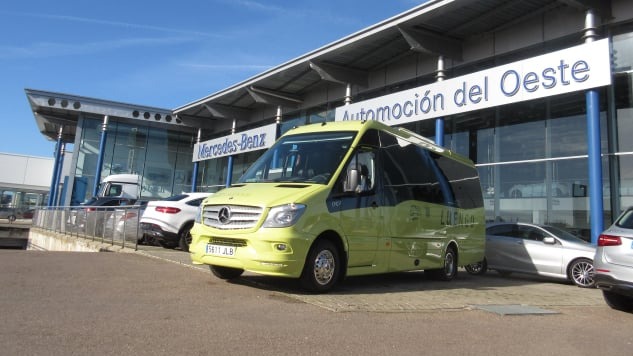 Mercedes Sprinter 519 - 19 plazas más conductor más guía