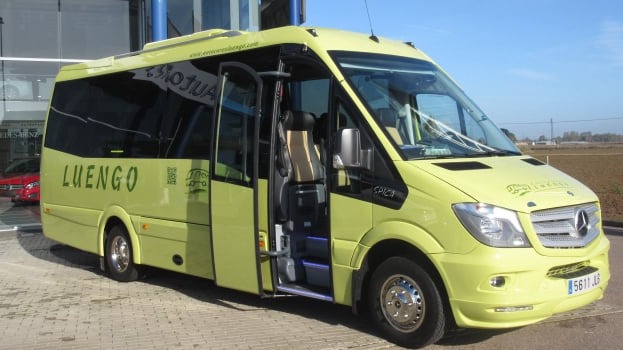 Mercedes Sprinter 519 - 19 plazas más conductor más guía
