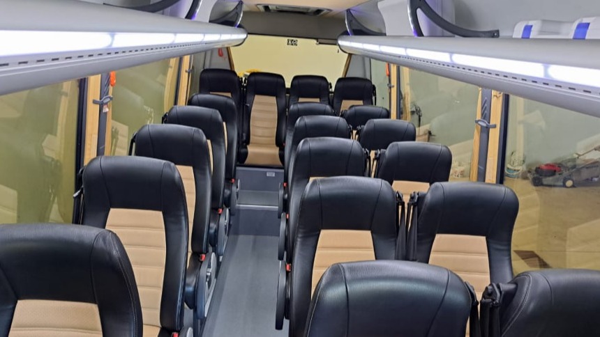 Mercedes Sprinter 519 - 19 plazas más conductor más guía