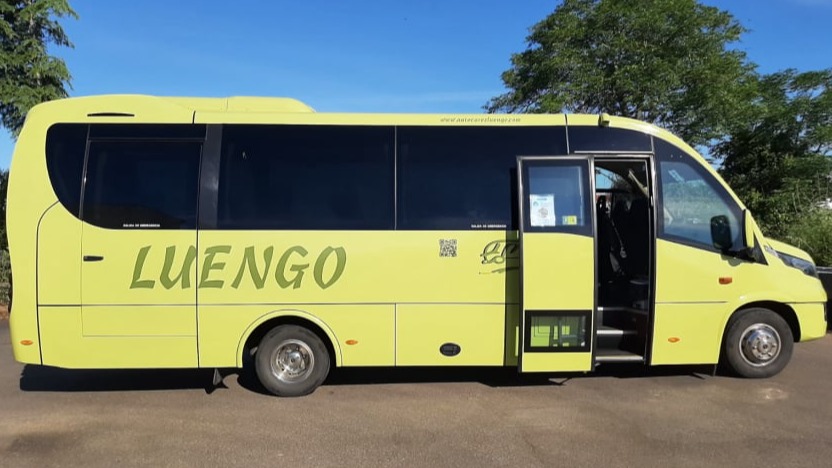 Iveco 28 plazas más conductor