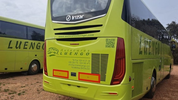 Mercedes Benz Irizar I6 - 55 plazas más conductor más guía